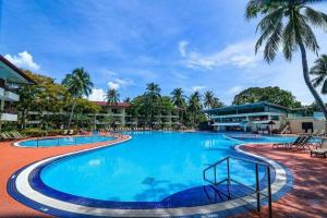 Holiday Villa Beach Resort & Spa Langkawi, Pantai Tengah