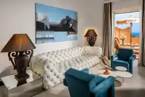 Hotel Punta Tragara, Capri Village