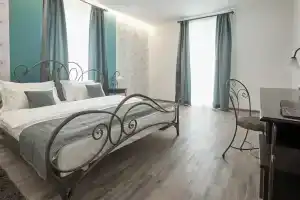 Hotel DUM, Belgrade