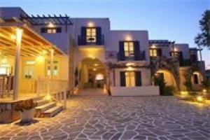 Paros Inn, Logaras