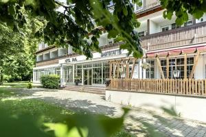 Feldmochinger Hof Hotel, Munchen
