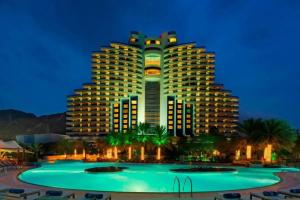 Le Meridien Beach Resort, Al Aqah