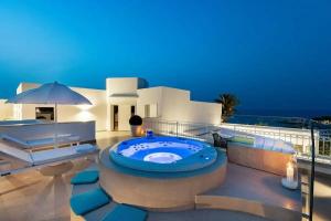 Grotta Palazzese Beach Hotel, Polignano a Mare