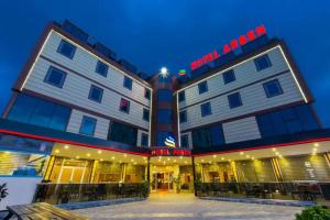 Arsen Hotel, Yomra