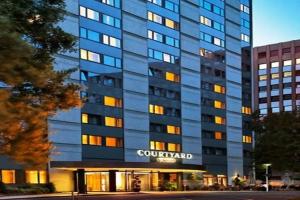 Courtyard by Marriott Düsseldorf Seestern Mini-hotel, Dusseldorf