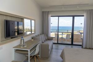 Venus Beach Hotel, Paphos