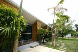 Phumi Resort, Thalang