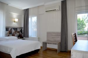 Megas Hotel, Ayvalik