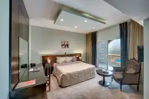 Sharjah Carlton Hotel, Sharjah