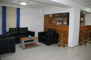 Otel Orkun, Izmir