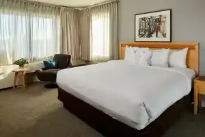 Inn at the Forks, Winnipeg