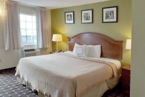 Travelodge by Wyndham Savannah Midtown, Savannah