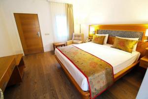 The Losh Hotel, Yalikavak