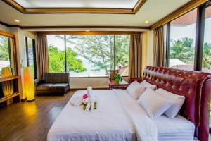 The Uncle Beach Resort and Seaside Residence, Bang Saphan Noi