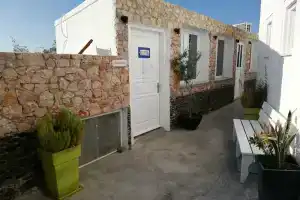 Loukas & Emma Eco Houses, Perissa