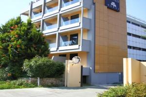 Pines Hotel, Athens