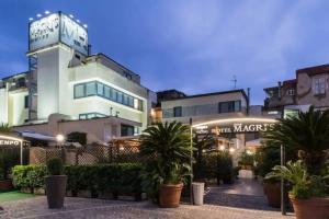 Magri's Hotel, Naples