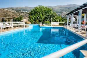 Paradise Art Hotel, Andros