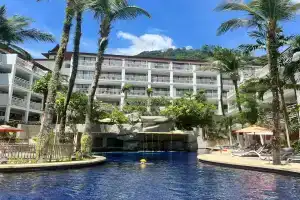 Sunset Beach Resort - SHA Extra Plus, Patong
