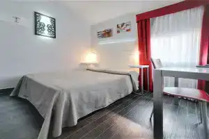 Hotel Aaron, Mestre
