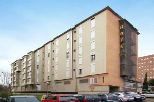 Hotel J. Balmes Vic, Vic
