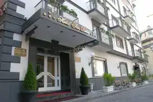 Hotel San Pietro, Naples