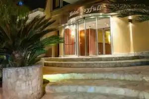 Hotel Joyfull, Naples