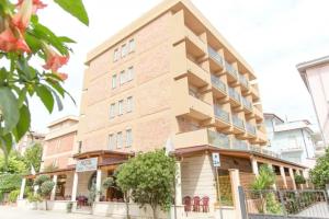 Hotel Saint Tropez -, Pineto