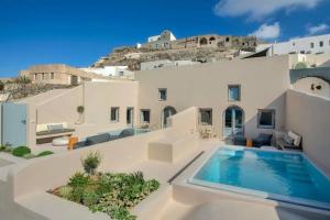Halcyon Days Suites, Pirgos