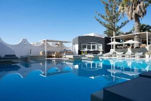 Daedalus Hotel, Fira