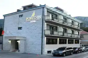 Porto In Hotel