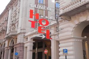 Cuneo Hotel, Cuneo