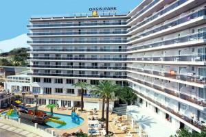 Hotel Oasis Park Splash, Calella