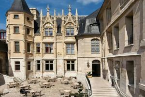 Hotel de Bourgtheroulde, Autograph Collection, Rouen