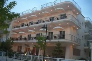 Christina Hotel, Olympiaki Akti