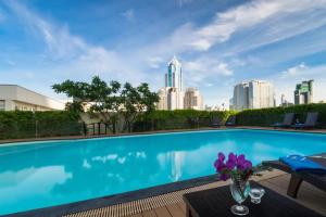 Lohas Residences Sukhumvit Apartments, Bangkok