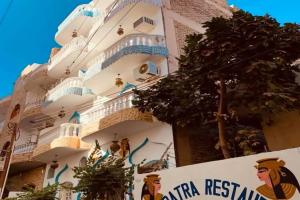 Cleopatra Hotel, Luxor