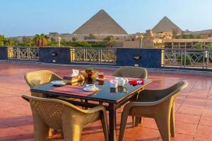 Regency Pyramids Hotel, Cairo