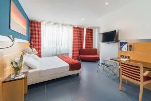 Sotel Nomentana, Rome