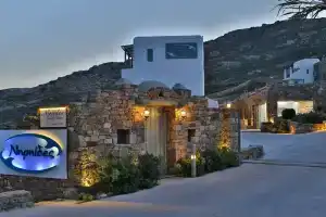 Niriides Homes & Villas, Elia
