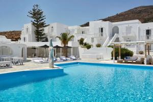 Mr. and Mrs. White Tinos, Tinos Town