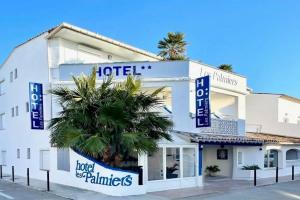 Hotel Les Palmiers En Camargue, St. Maries-de-la-Mer