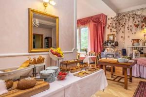 Hotel Londra Slow Living Molveno, Molveno