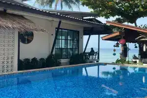 Benjamin's Hut Hotel, Srithanu