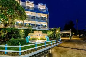Andaman Seaview, Beach - SHA Plus Mini-hotel, Karon