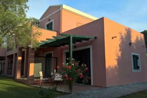 Ionion Sea Studios, Lefkada Town