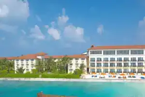 Hulhule Island Hotel, Male