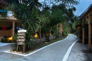 Wilde Rose Hotel, Dassia