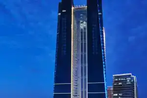 Dusit Thani Abu Dhabi, Abu Dhabi