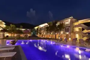 Dash Resort Langkawi, Pantai Tengah